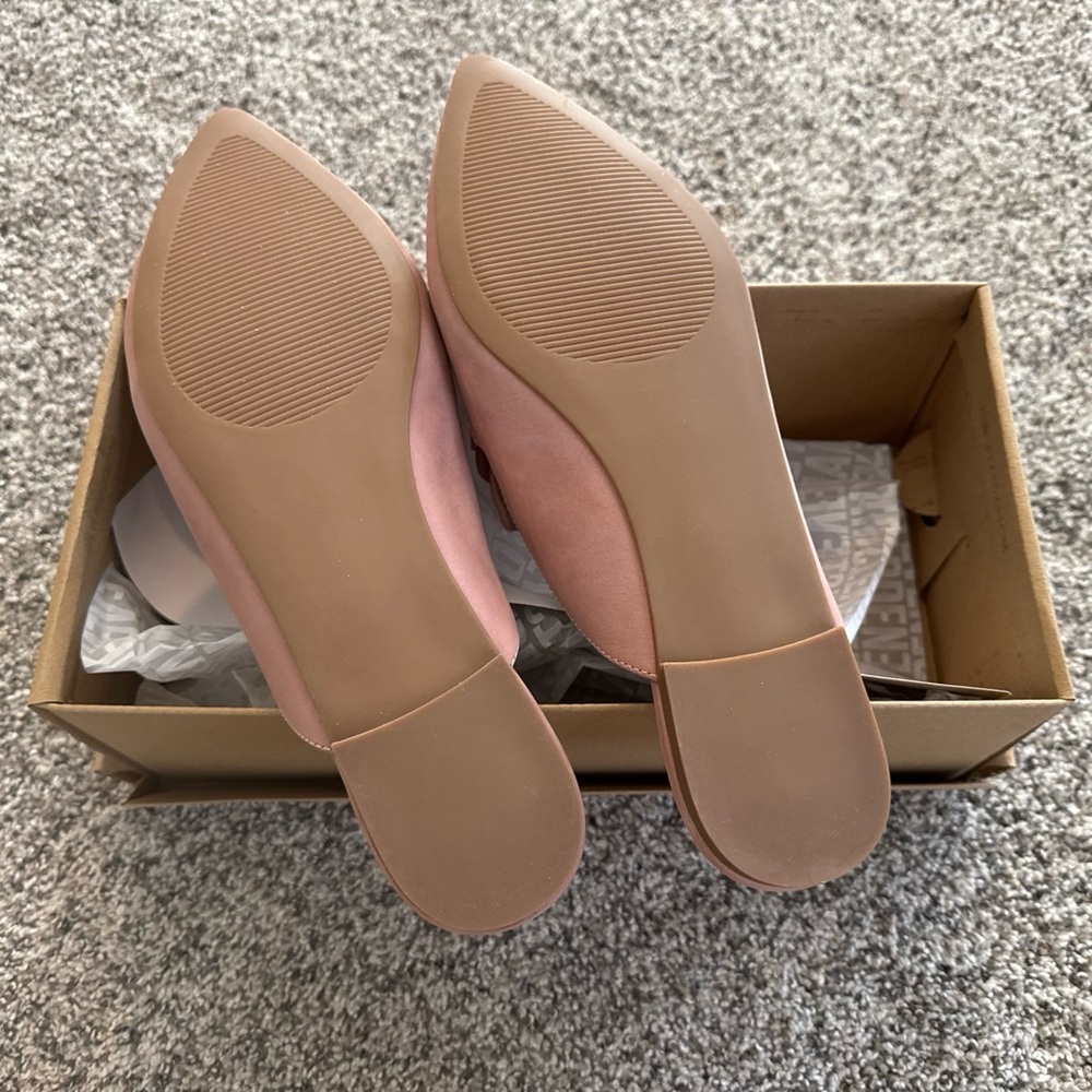 ✳️NWT✳️Steve Madden-Pink Leather Mules with Chain Detailing - Picture 2 of 3